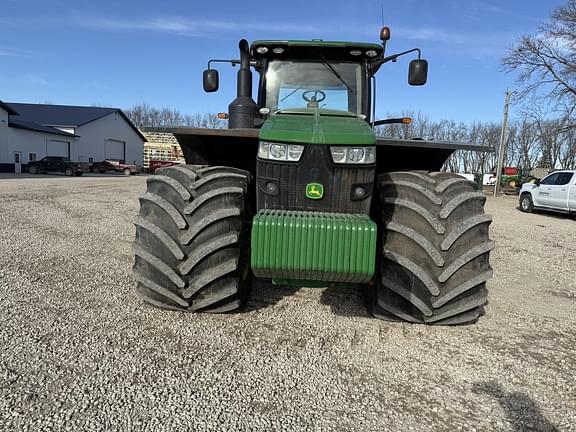 Image of John Deere 8270R equipment image 2