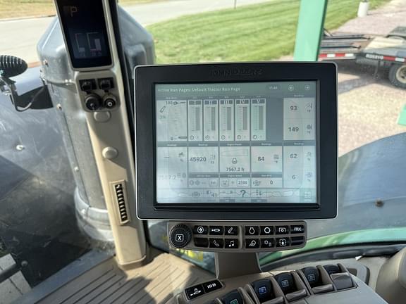 Image of John Deere 8270R equipment image 3