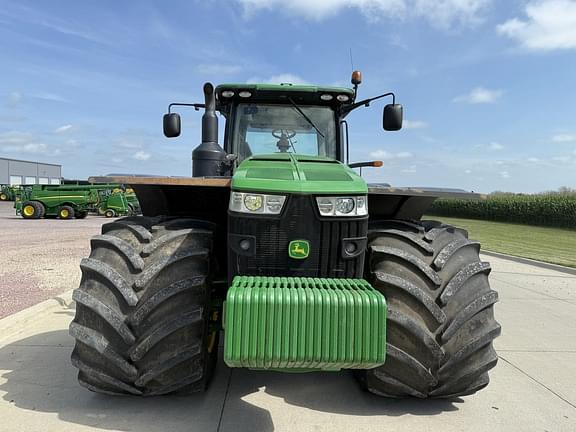 Image of John Deere 8270R equipment image 1