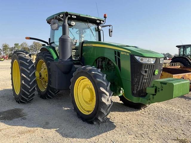 Image of John Deere 8270R equipment image 4