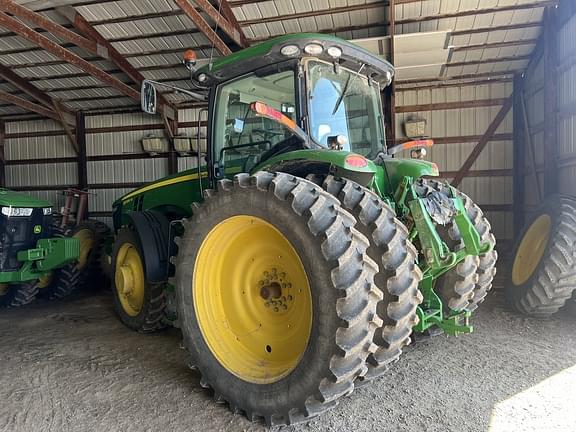 Image of John Deere 8285R equipment image 3