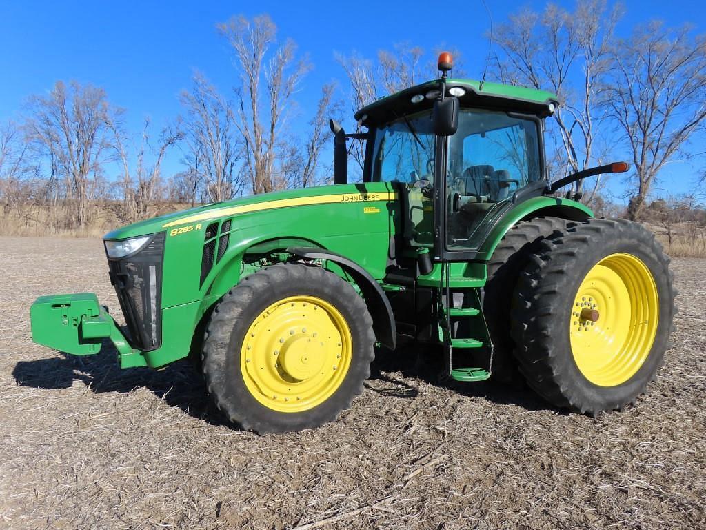 Image of John Deere 8285R Primary image