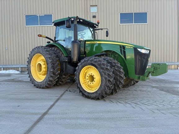 2014 John Deere 8285R Equipment Image0