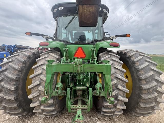 Image of John Deere 8285R equipment image 4