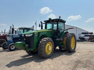 2014 John Deere 8285R Image