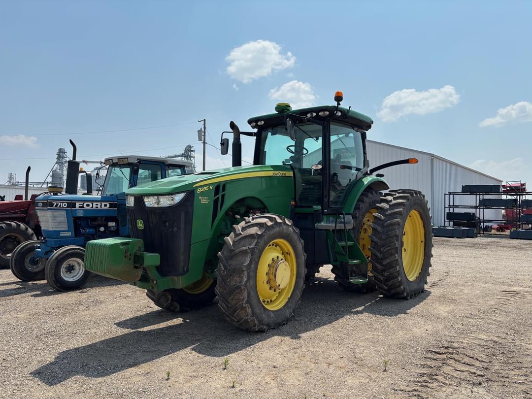 Image of John Deere 8285R Primary image