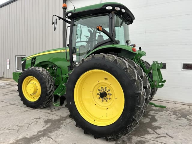 Image of John Deere 8285R equipment image 4