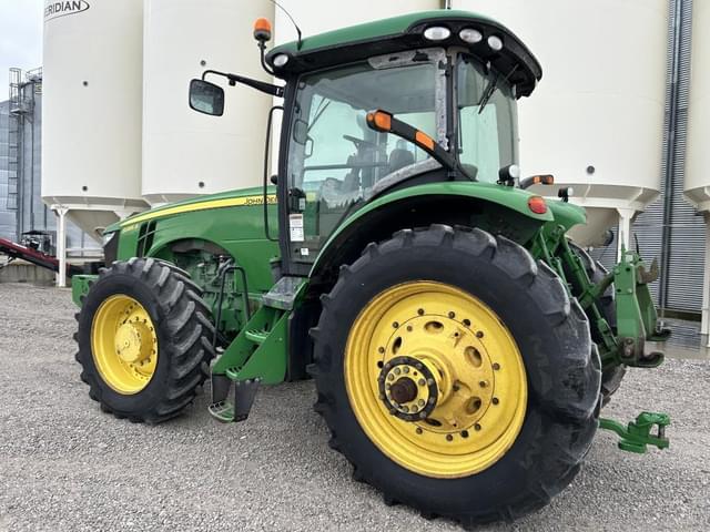 Image of John Deere 8285R equipment image 4