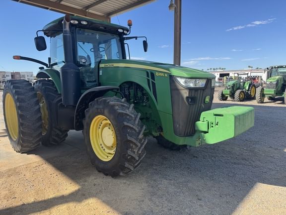 2014 John Deere 8285R Equipment Image0