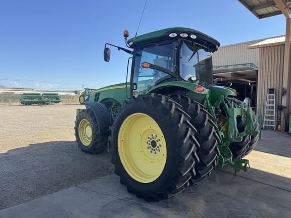 Image of John Deere 8285R equipment image 4