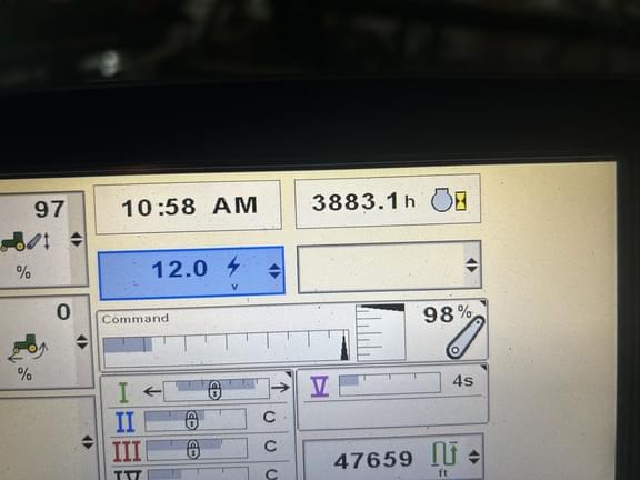 Image of John Deere 8285R Image 1