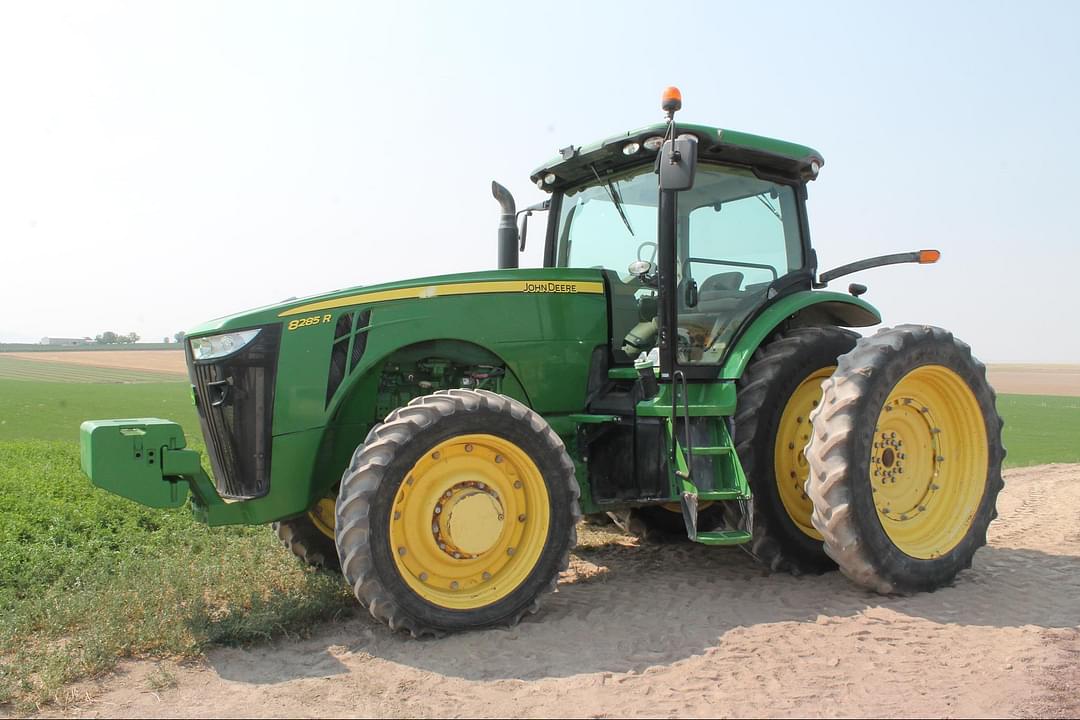 Image of John Deere 8285R Primary image