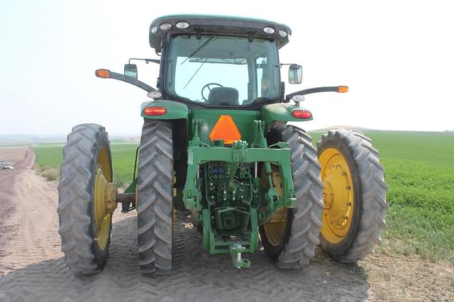 Image of John Deere 8285R equipment image 3