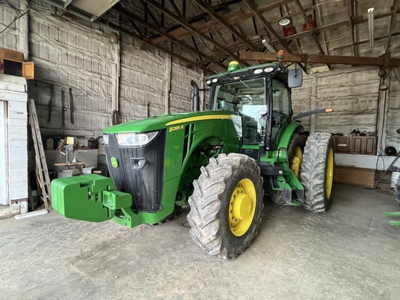 Main image John Deere 8285R