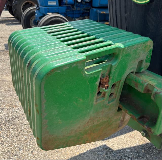 Image of John Deere 8285R equipment image 1