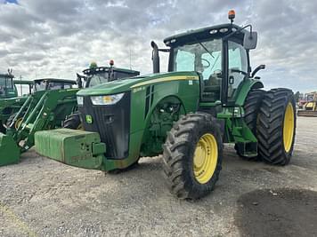 Main image John Deere 8285R