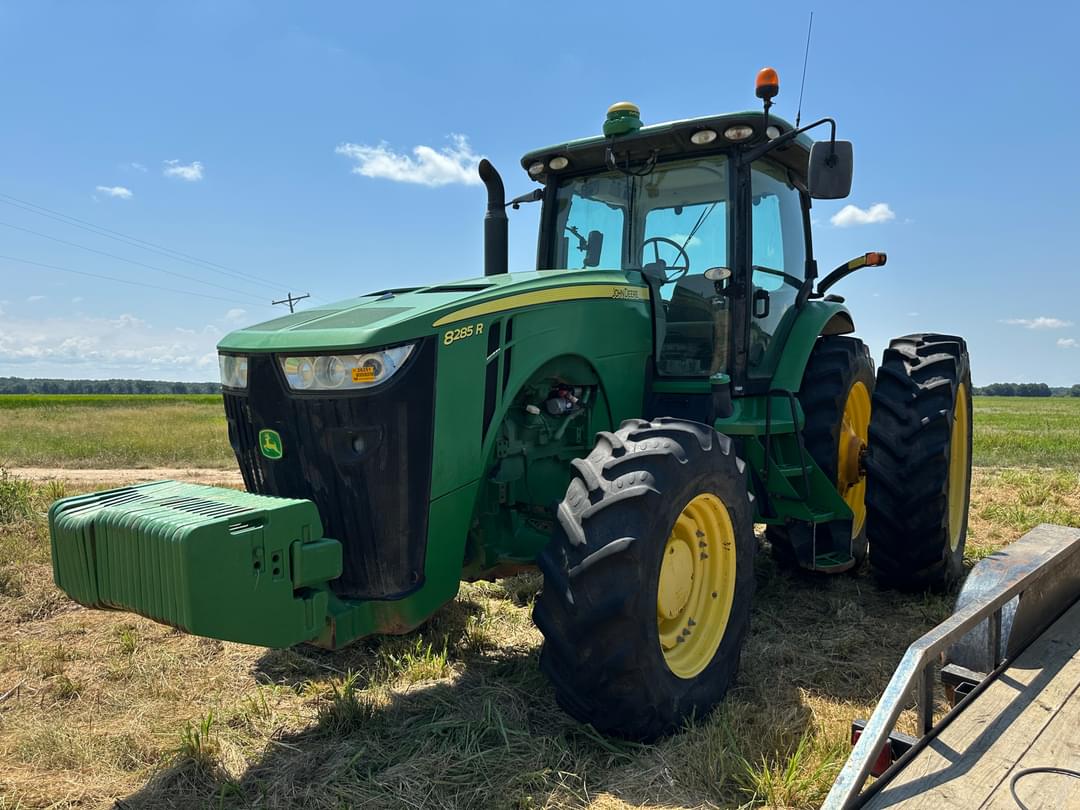 Image of John Deere 8285R Primary image