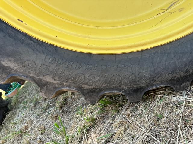 Image of John Deere 8285R equipment image 4