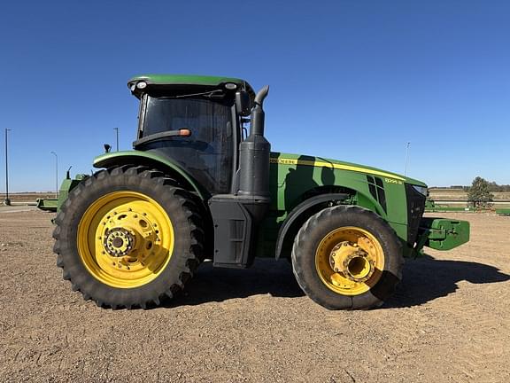 Image of John Deere 8295R equipment image 3