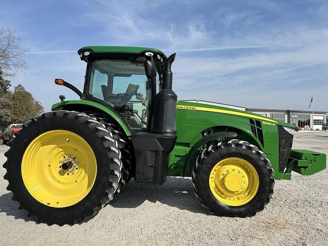 Image of John Deere 8295R equipment image 3