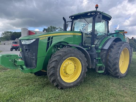 Image of John Deere 8295R equipment image 2