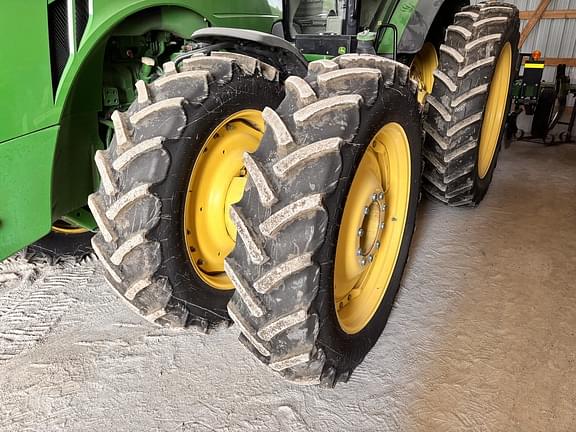 Image of John Deere 8295R equipment image 2