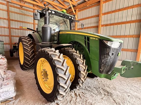 Image of John Deere 8295R equipment image 4