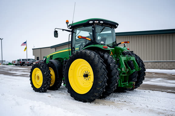 Image of John Deere 8295R equipment image 3