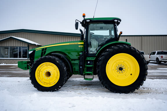 Image of John Deere 8295R equipment image 2
