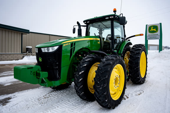 Image of John Deere 8295R equipment image 1
