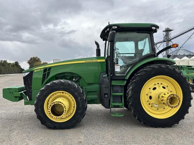 Image of John Deere 8295R equipment image 2