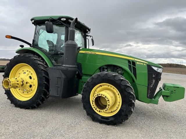 Image of John Deere 8295R equipment image 1