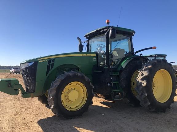 Image of John Deere 8295R equipment image 1