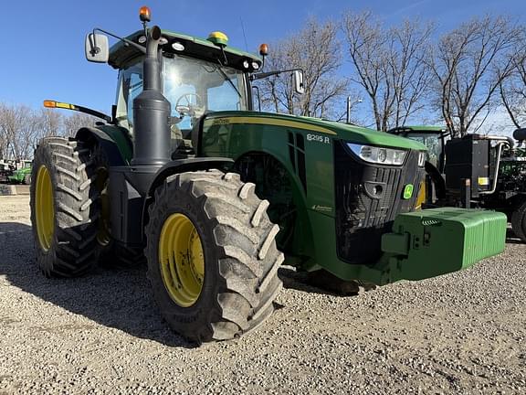 Image of John Deere 8295R equipment image 4