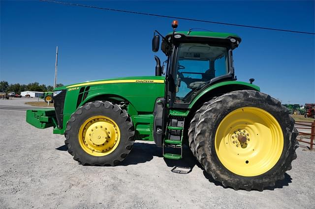 Image of John Deere 8295R equipment image 1