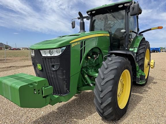 Image of John Deere 8295R equipment image 2