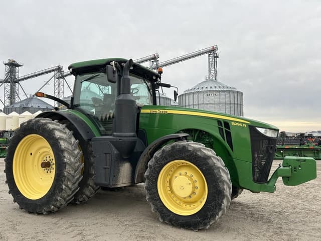Image of John Deere 8295R equipment image 1