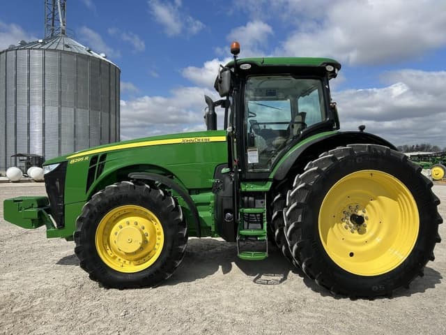 Image of John Deere 8295R equipment image 2