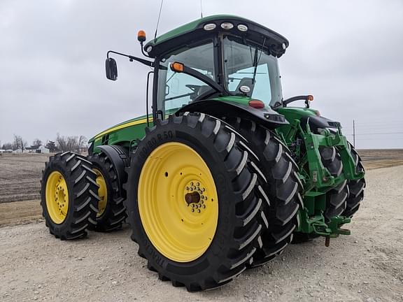 Image of John Deere 8295R equipment image 2