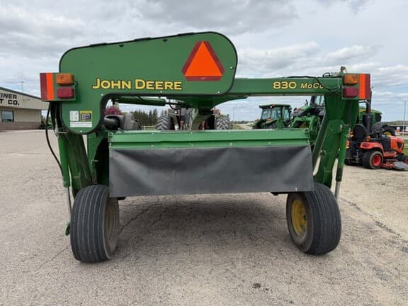 Image of John Deere 830 equipment image 4
