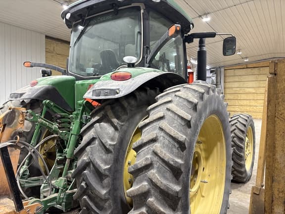 Image of John Deere 8310R equipment image 3