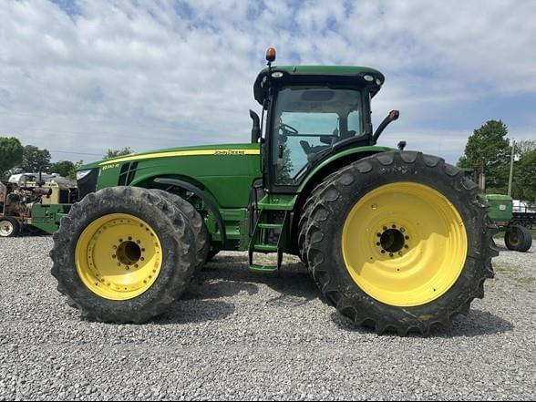 Image of John Deere 8310R equipment image 1