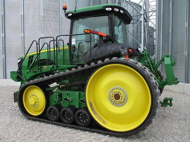 Image of John Deere 8310RT equipment image 4