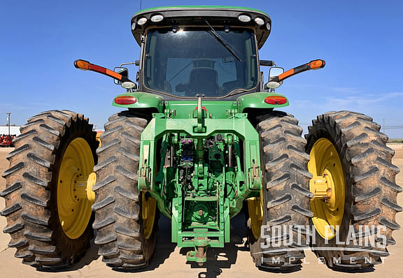 Image of John Deere 8320R equipment image 3