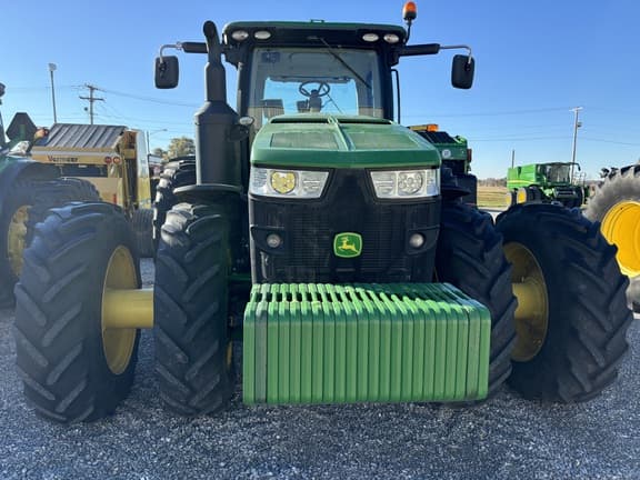 Image of John Deere 8320R equipment image 4