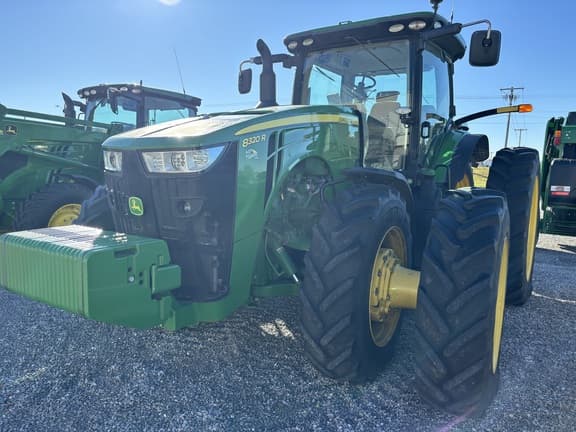 Image of John Deere 8320R Primary image