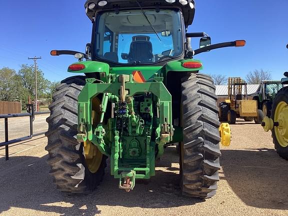 Image of John Deere 8320R equipment image 4