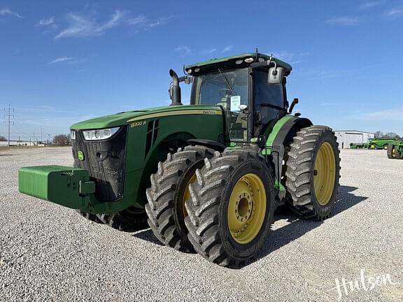 Image of John Deere 8320R equipment image 1