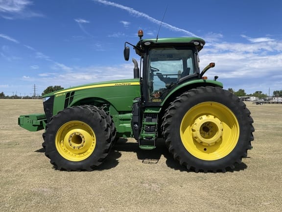 Main image John Deere 8320R