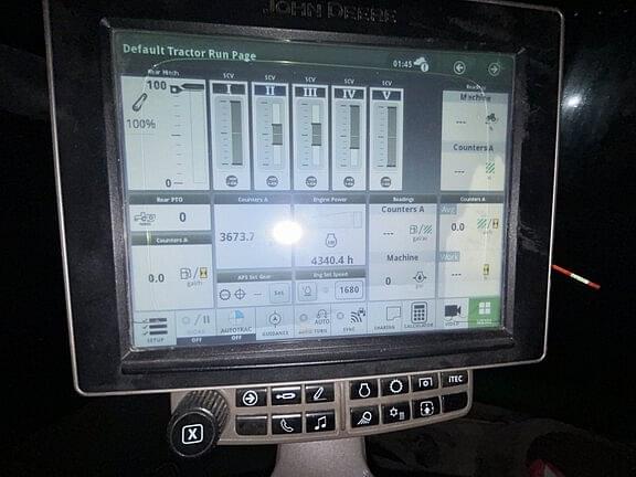 Image of John Deere 8320R equipment image 4